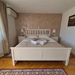 & Aleksandra 3* Bled
