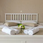 & Aleksandra Gostinjska kuća