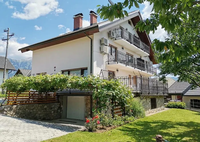 & Aleksandra Hiša za goste