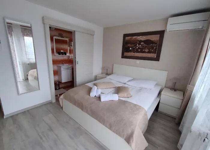 & Aleksandra Hiša za goste Bled