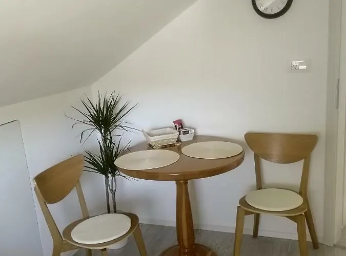 & Aleksandra Hiša za goste 3*